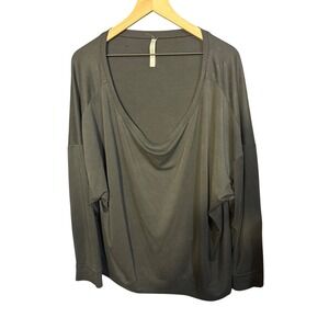 Fabletics Women's Black Long Sleeve Scoop Neck Activewear Top Plus Size 3X